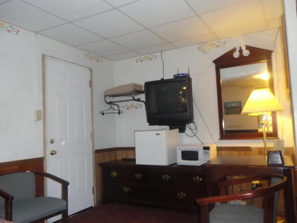 Budget Host Inn Somerset Bagian luar foto