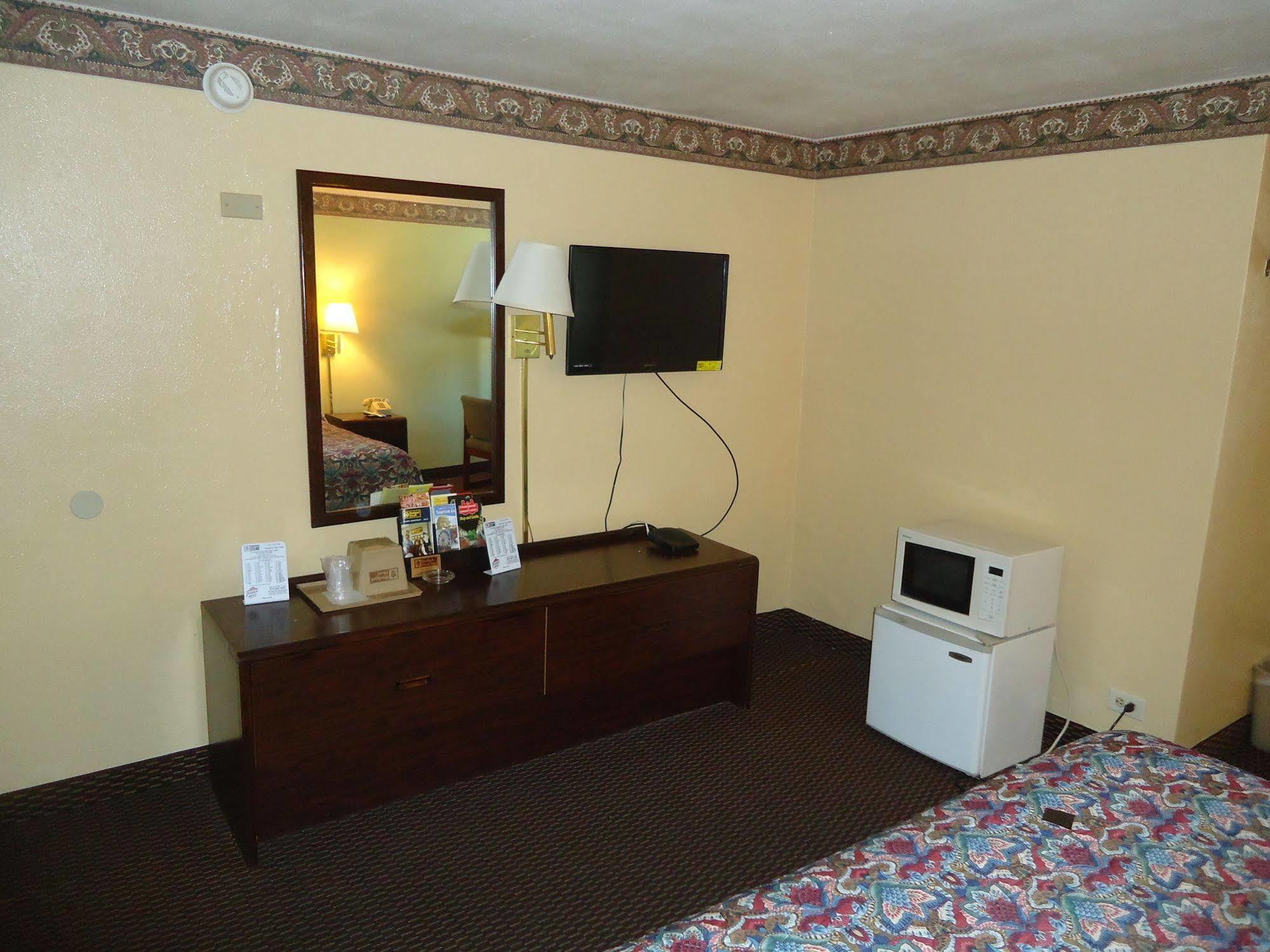 Budget Host Inn Somerset Bagian luar foto