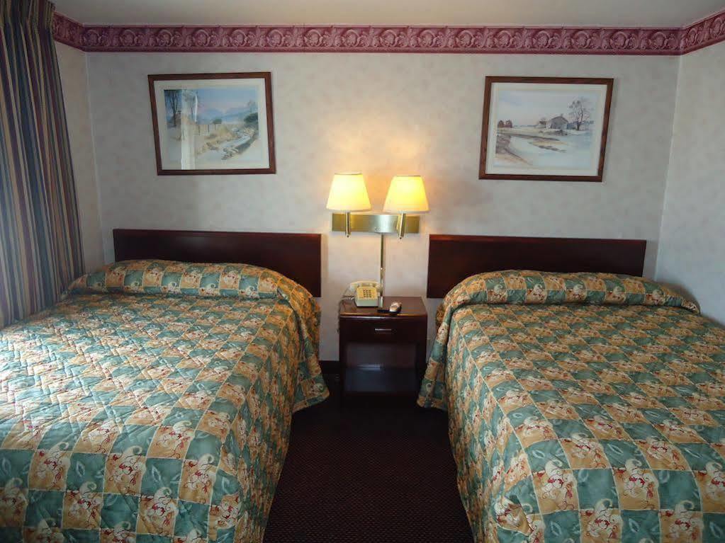 Budget Host Inn Somerset Bagian luar foto